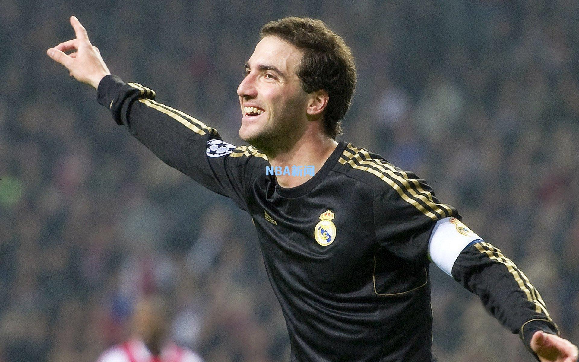 世界杯史话08，蓝衣军团首冠之路—归化球员与裁判争议交织的1934年传奇